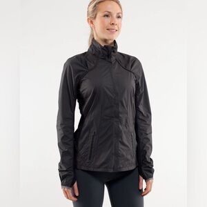 Lululemon Run: Essential Jacket in Black